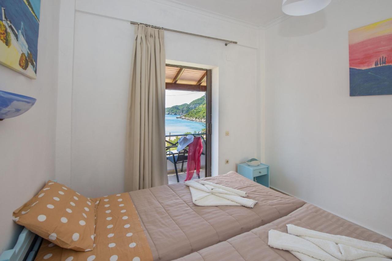 Spiros And Polyxeni Apartments Afión المظهر الخارجي الصورة