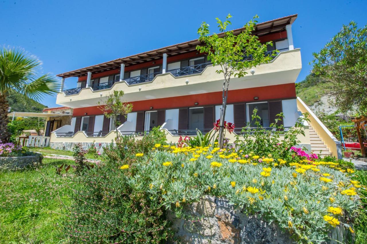 Spiros And Polyxeni Apartments Afión المظهر الخارجي الصورة