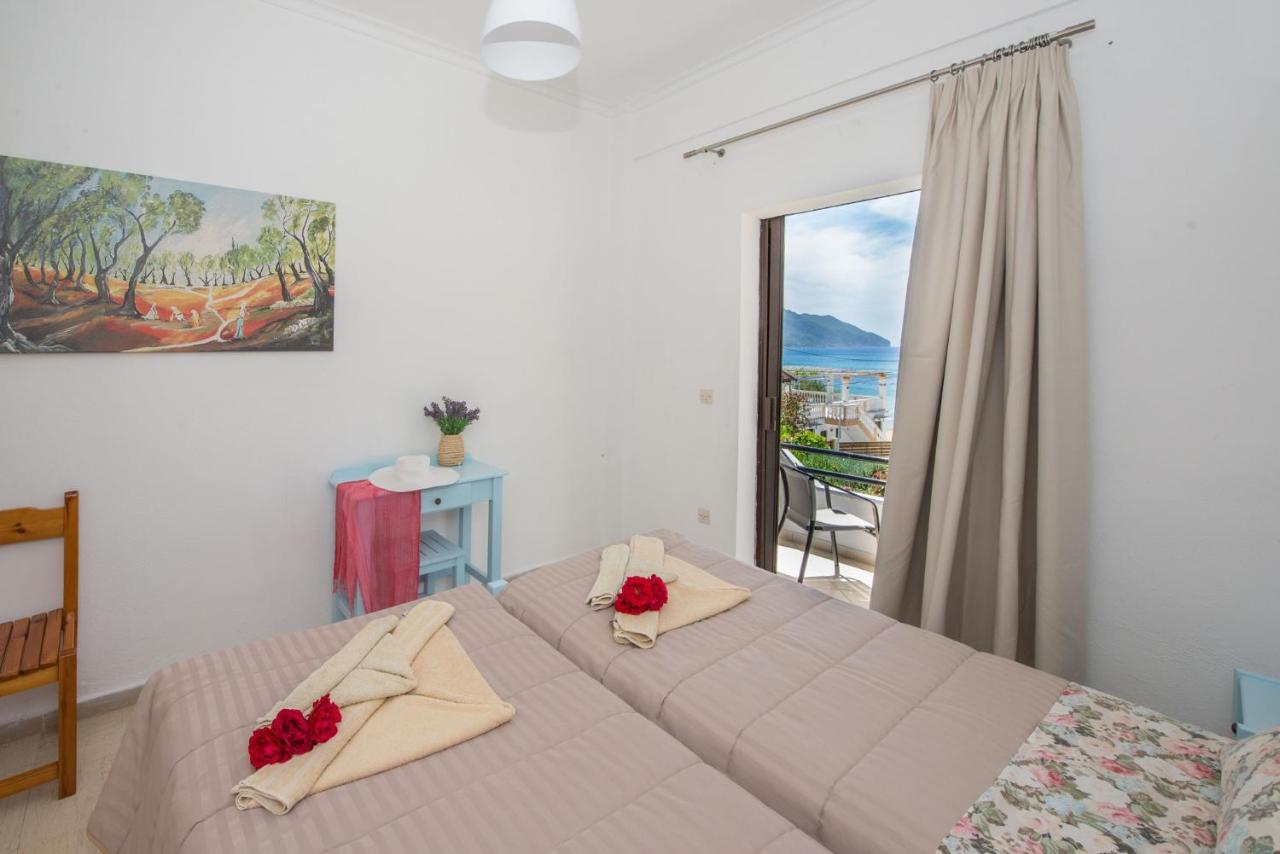 Spiros And Polyxeni Apartments Afión المظهر الخارجي الصورة