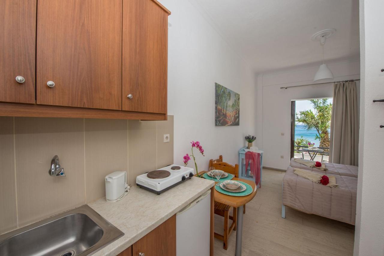 Spiros And Polyxeni Apartments Afión المظهر الخارجي الصورة